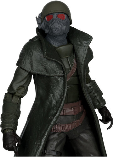 Pre Order  McFarlane Toys  Fallout: New Vegas  7" Riot Ranger Armor & Benny Combo