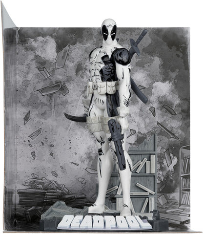 Pre Order McFarlane Toys: Gold Label - The New Mutants #98 - Marvel Collection - 1:10 Deadpool (LINE ART)