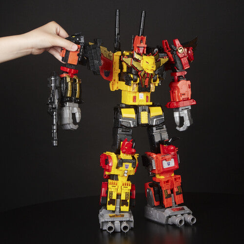 Hasbro Collectibles - Transformers: Power of the Primes - Titan Class Predaking Combiner Action Figure Set