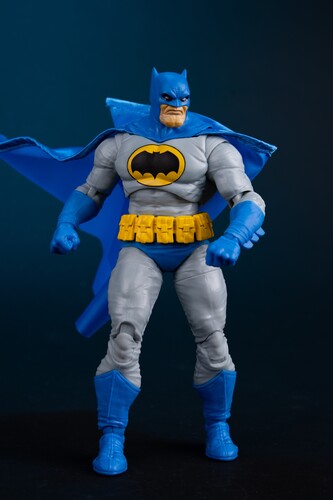 McFarlane Toys - DC Multiverse - Batman (Dark Knight Returns) 7" Action Figure