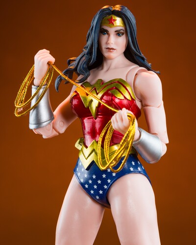 McFarlane Vault Collection - DC Multiverse - Wonder Woman (Classic) 7" Action Figure